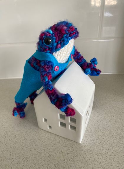 Knitted Frog No.30 SALE
